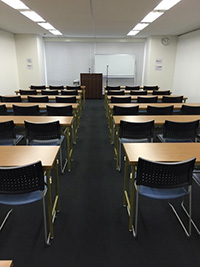 会議室は１０月にオープンしたばかりの新しい施設